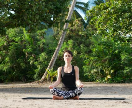 Amandine Brasselet | Happy Pilates Gym : Coach Pilates Bordeaux (Le Bouscat, Blanquefort, Mérignac, Bassens, Le Hallain) / Renforcement musculaire Bordeaux (Le Bouscat, Blanquefort, Mérignac, Bassens, Le Hallain)